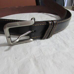 BOBBY JONES Brown Leather Belt With Silver-Toned Brass Buckle  Size 40